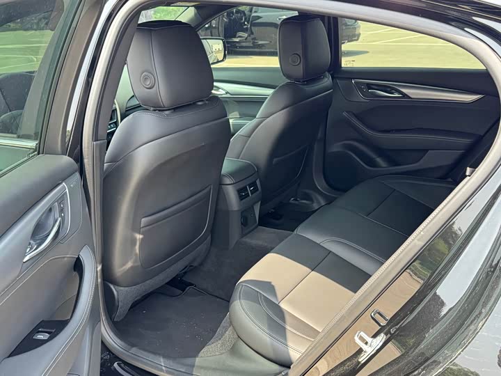 Cadillac CT5 2025 2025款 28T 城市运动版