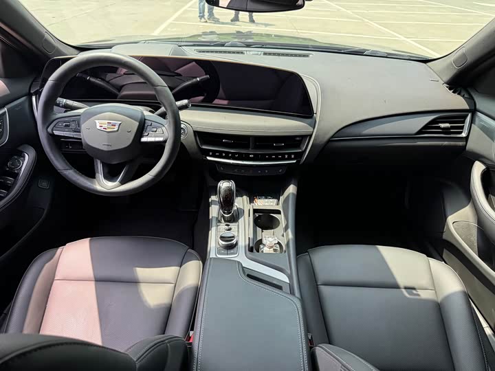 Cadillac CT5 2025 2025款 28T 城市运动版
