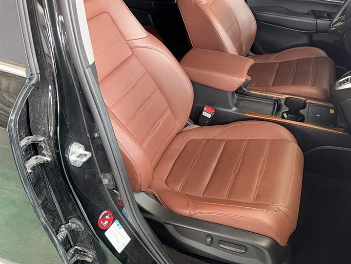 Photo 3 - Honda CR-V