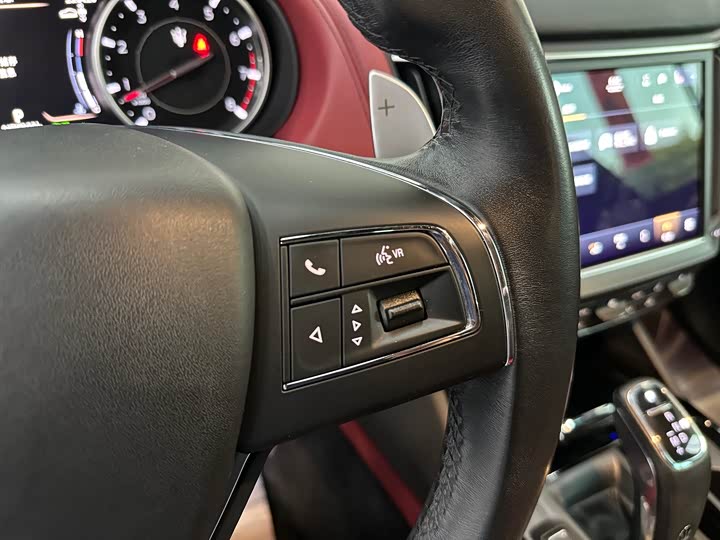 Maserati Levante 2021 2021款 3.0T 标准版