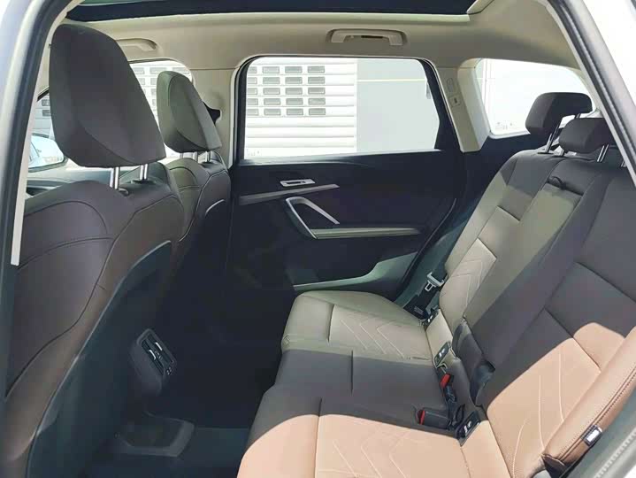 Фото 6 - BMW X1