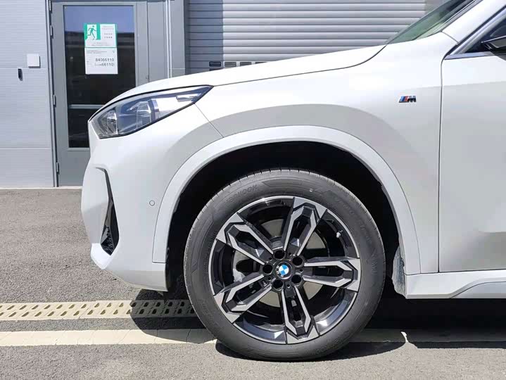 Фото 7 - BMW X1
