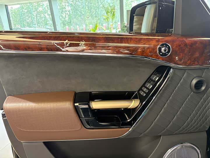 Hongqi LS7 (Guoyao) 2022 2022款 4.0T 典雅旗航版 6座