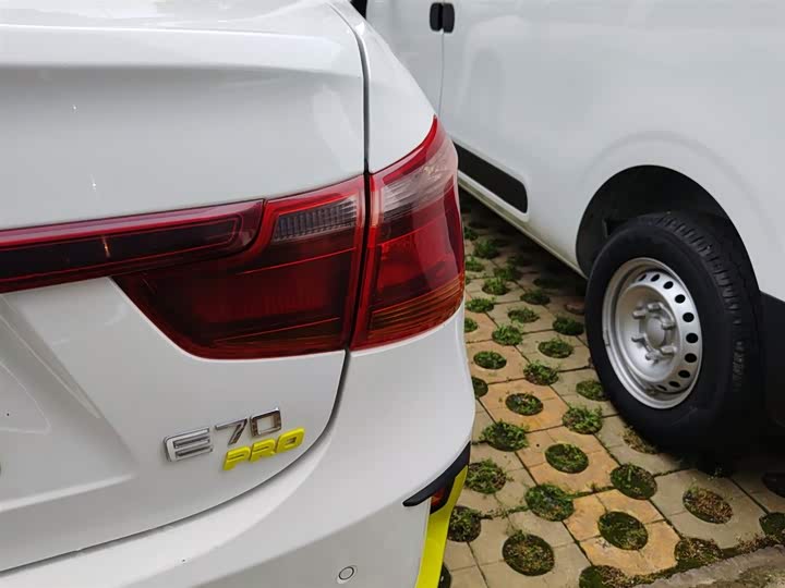 Dongfeng Aeolus E70 2023 2023款 改款 PRO 智行版