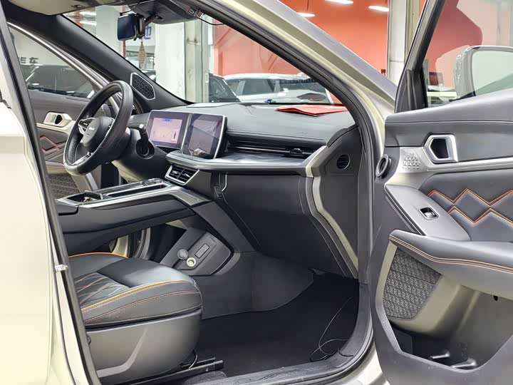 Фото 6 - Haval F7 (Monster)
