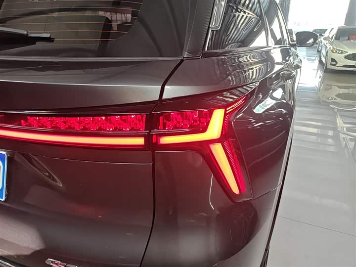 Фото 8 - Changan CS75 Plus