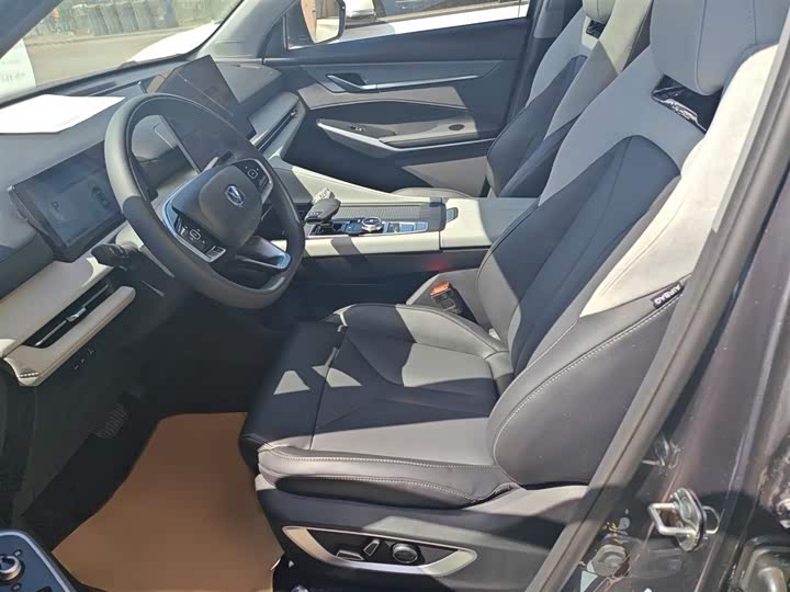 Changan CS75 Plus 2026 2026款 智慧冠军版 1.5T 新蓝鲸 智航型