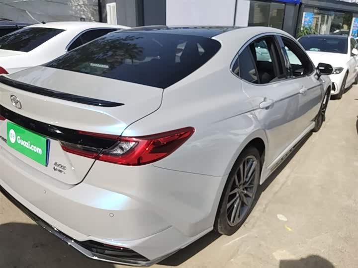 Фото 7 - Toyota Camry
