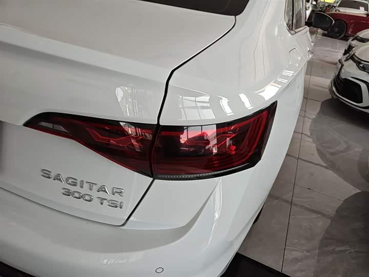 Volkswagen Sagitar L 2025 2025款 300TSI DSG超越版