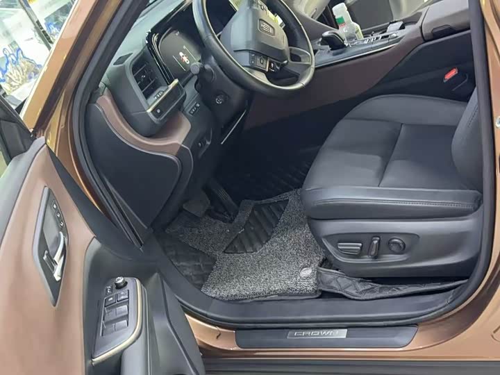 Toyota Crown SportCross 2023 2023款 2.5L SportCross HEV两驱尊贵版