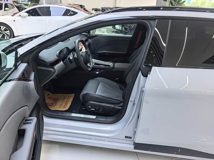 Zeekr 007 GT 2025 2025款 后驱智驾版 75kWh