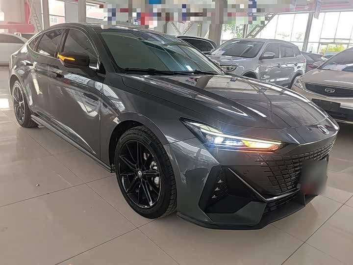 Zdjęcie 4 - Changan UNI-V