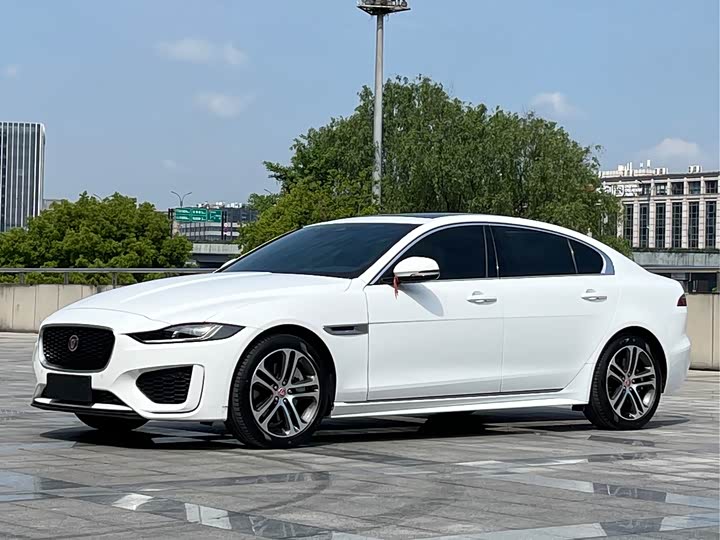 2024 Jaguar XE L