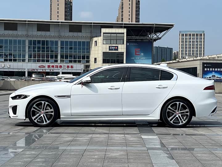 2024 Jaguar XE L