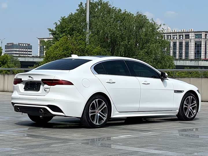2024 Jaguar XE L