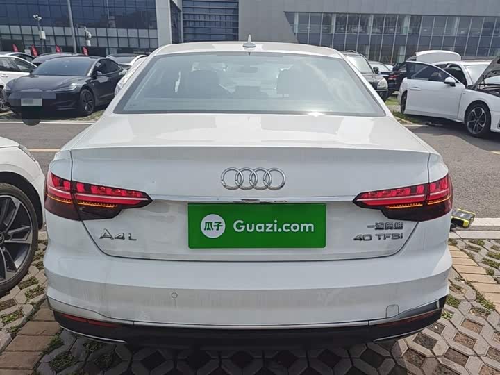 Zdjęcie 6 - Audi A4L