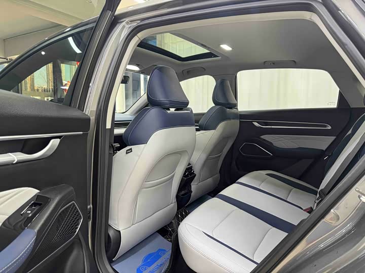 Zdjęcie 8 - Geely Emgrand
