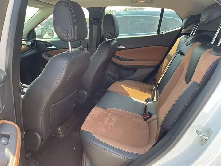 Buick Encore GX 2022 2022款 332T CVT两驱豪华型