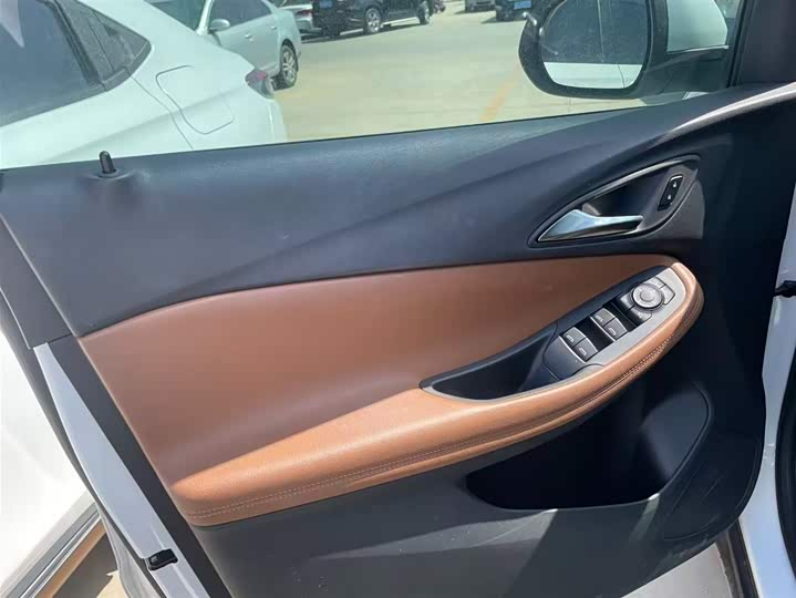 Buick Encore GX 2022 2022款 332T CVT两驱豪华型