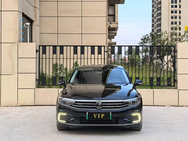 Фото 2 - Volkswagen Magotan GTE Hybrid