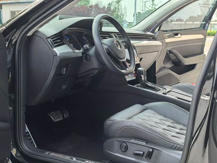 Фото 4 - Volkswagen Magotan GTE Hybrid