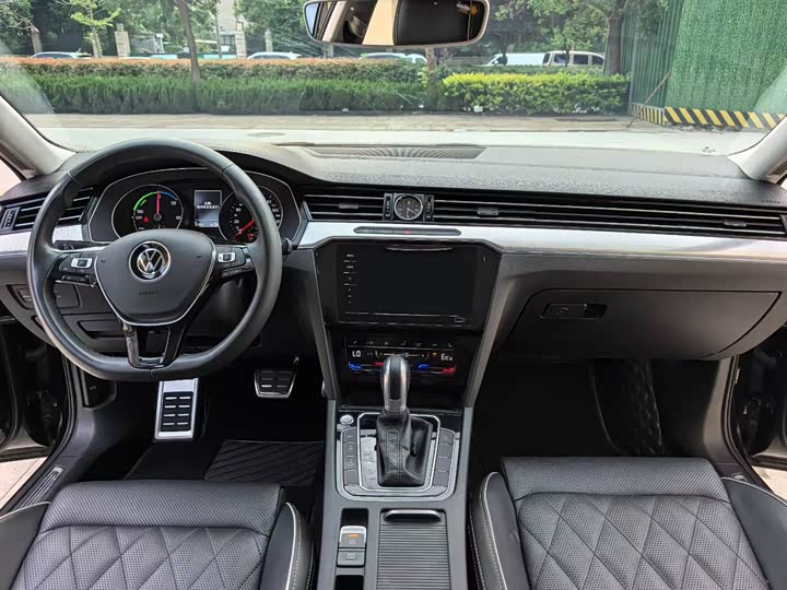 Фото 7 - Volkswagen Magotan GTE Hybrid