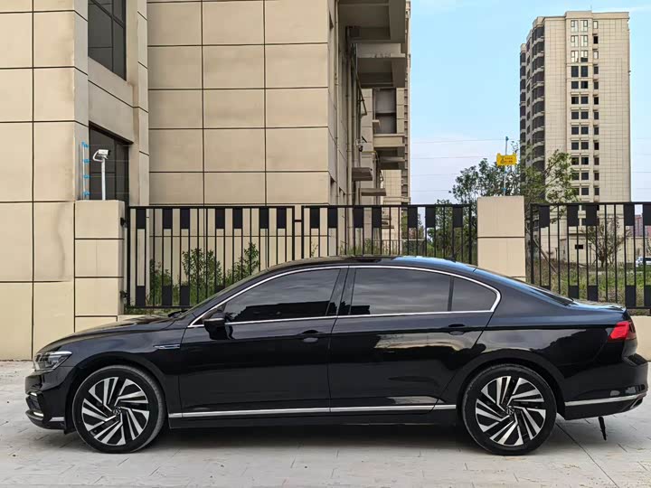 Фото 9 - Volkswagen Magotan GTE Hybrid