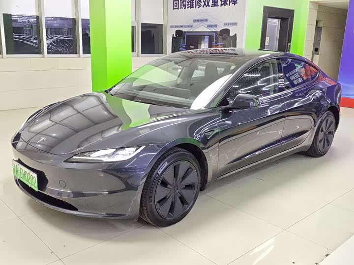 Zdjęcie 1 - Tesla Model 3