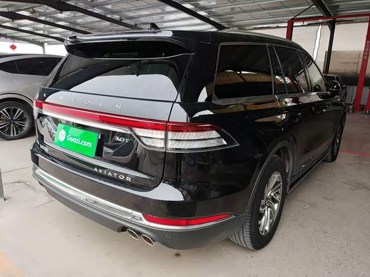 Zdjęcie 7 - Lincoln Aviator