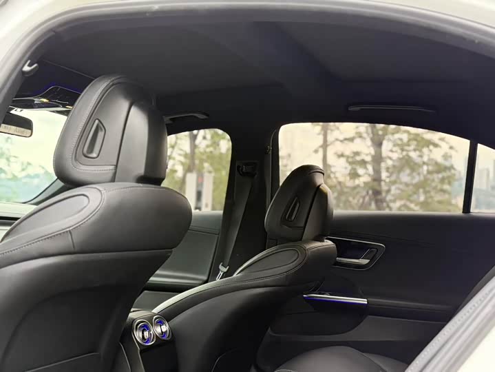 Фото 9 - Mercedes-Benz C-Class