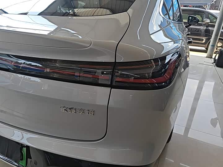 Baojun Xiangjing 2025 2025款 插混 140km豪华版