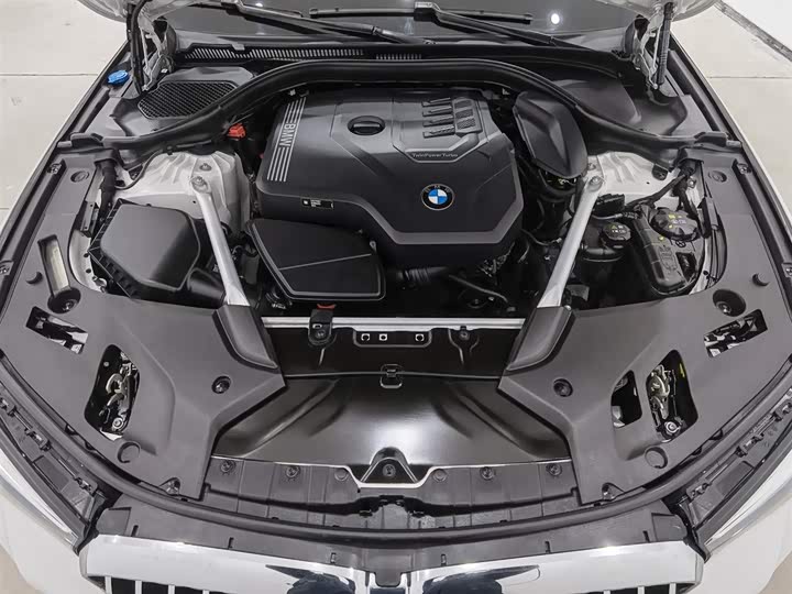 Zdjęcie 6 - BMW 5 Series