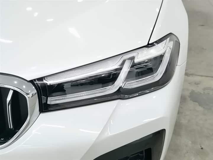 Zdjęcie 7 - BMW 5 Series