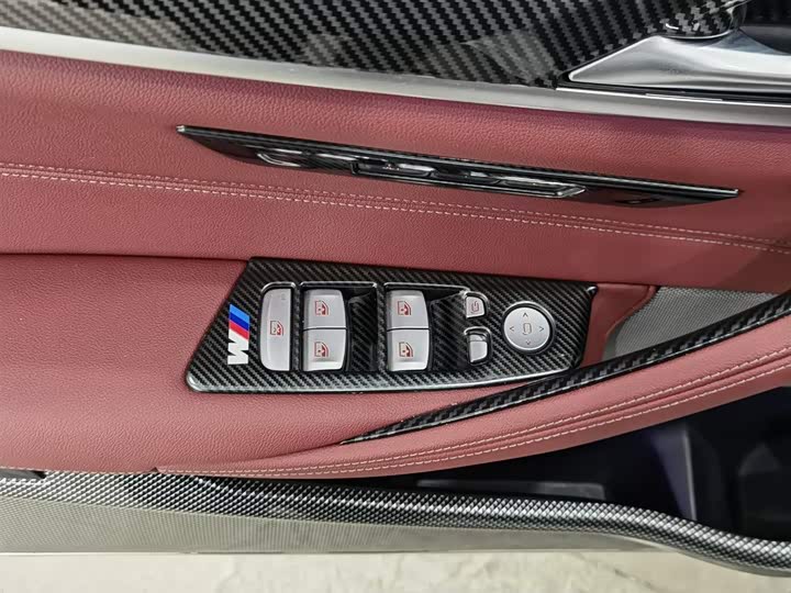 Zdjęcie 9 - BMW 5 Series