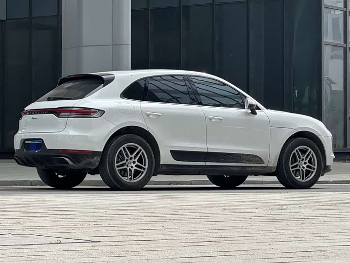 Photo 6 - Porsche Macan