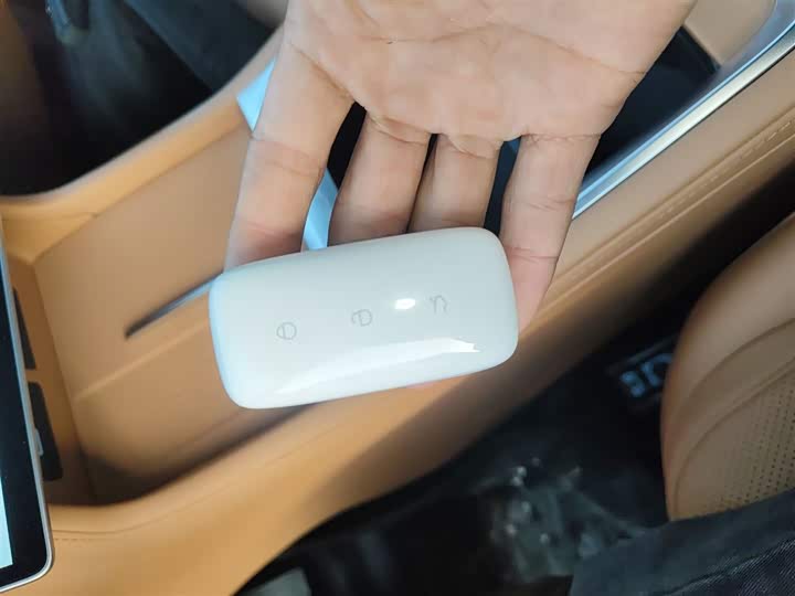Geely Galaxy L7 2025 2025款 EM-i 115km 探索+版