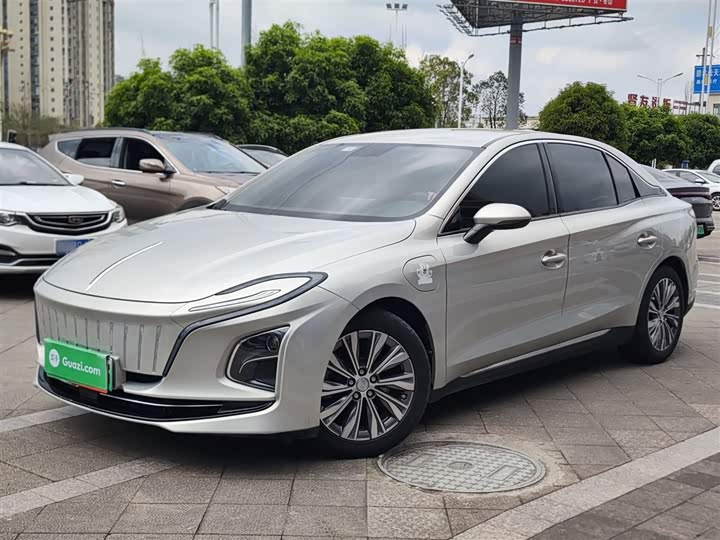 Zdjęcie 1 - Hongqi E-QM5