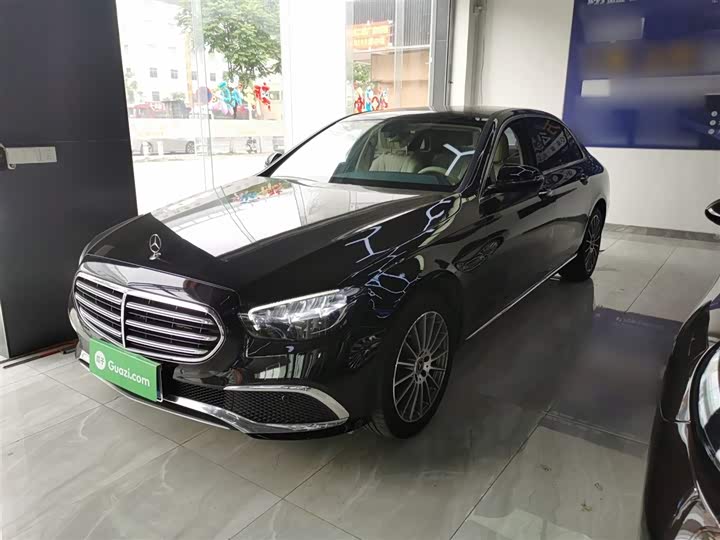 Photo 2 - Mercedes-Benz E-Class