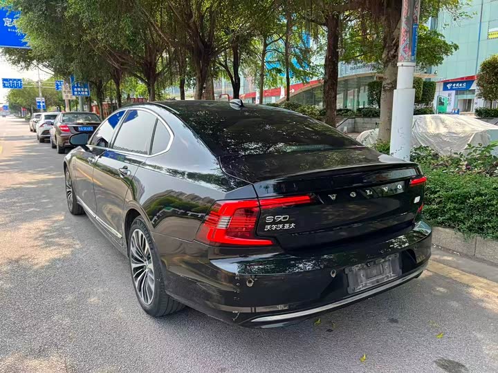 Фото 4 - Volvo S90 Hybrid
