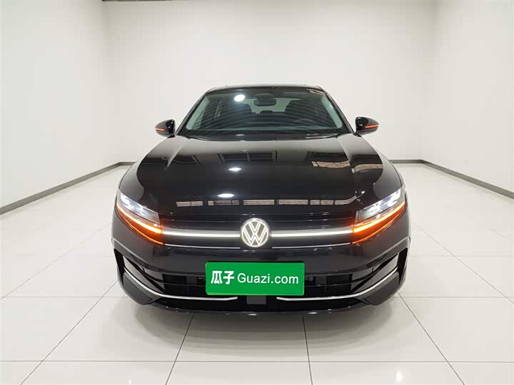 Фото 3 - Volkswagen Magotan