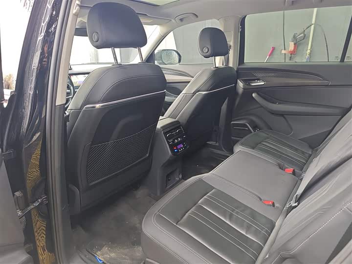 Audi Q6 2024 2024款 40 TFSI quattro 观云型 羽林套装 7座