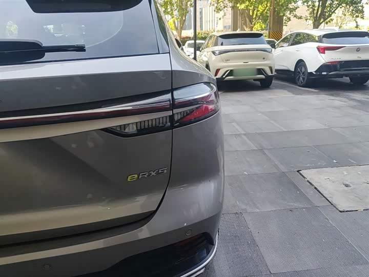 Roewe RX5 Hybrid 2023 2023款 eRX5 超混尊荣版