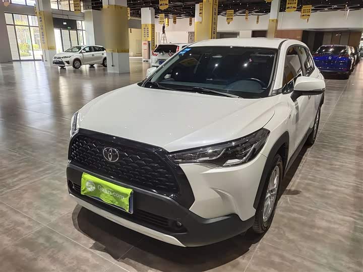 Фото 2 - Toyota Corolla Cross