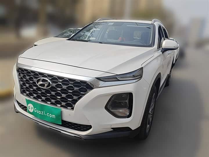 Photo 1 - Hyundai Santa Fe