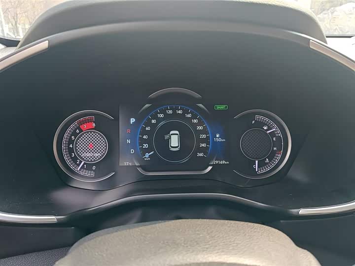 Photo 8 - Hyundai Santa Fe