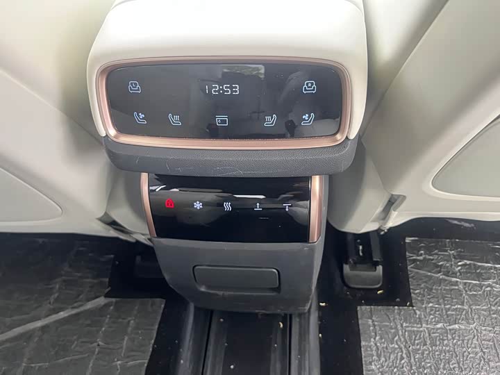 Фото 8 - Dongfeng Yipai eπ 008