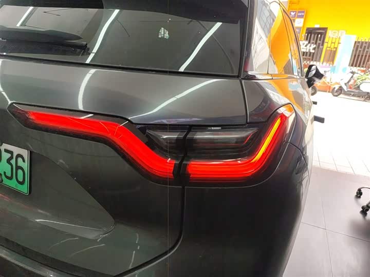 Фото 8 - Nio ES6
