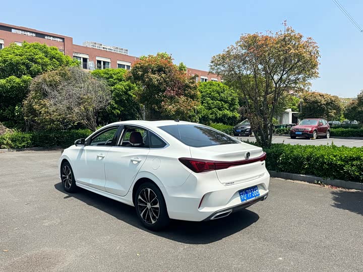 Фото 5 - Changan Eado Plus