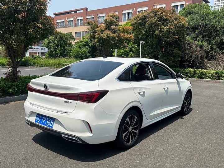 Фото 7 - Changan Eado Plus