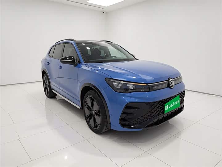 Фото 4 - Volkswagen Tiguan L Pro